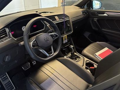 Used 2024 Volkswagen Tiguan SE R-Line