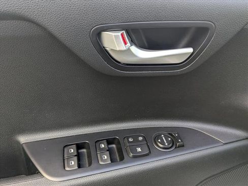 Used 2022 Kia Rio LX image 13