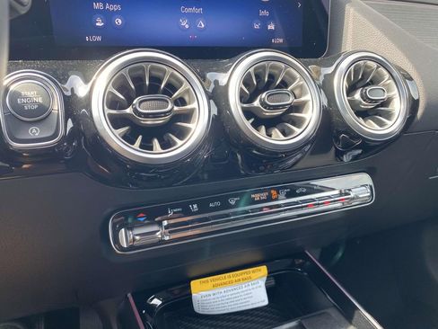 Certified 2025 Mercedes-Benz GLA 250 image 31