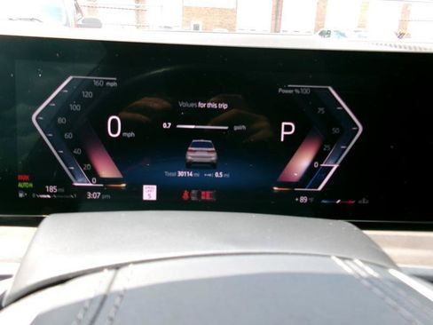 Used 2025 BMW X7 xDrive40i AWD/4WD image 19