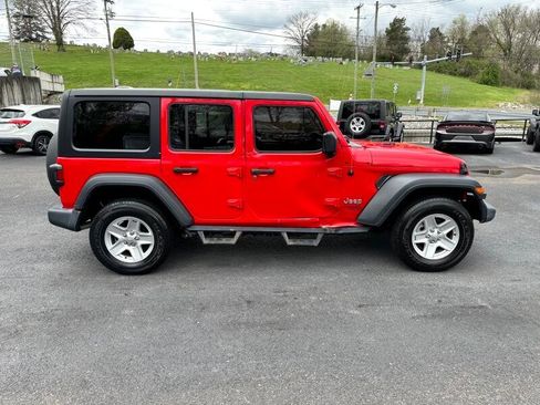 Used 2018 Jeep Wrangler Unlimited Sport S image 6