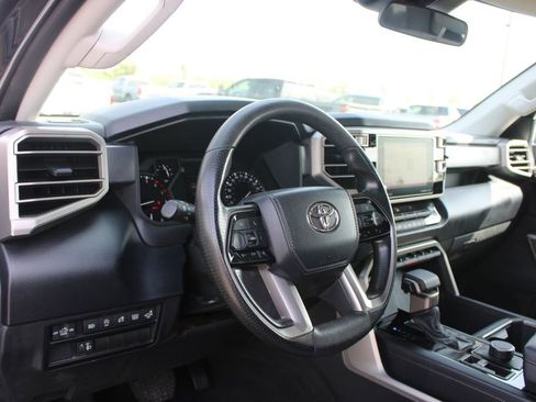 Used 2023 Toyota Tundra SR5 w/ SR5 Convenience Package AWD/4WD image 22