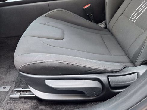 Used 2024 Hyundai Elantra SEL FWD image 16