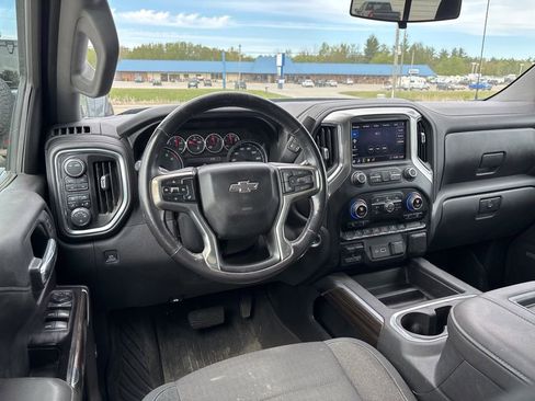 Used 2020 Chevrolet Silverado 1500 LT Trail Boss AWD/4WD image 21