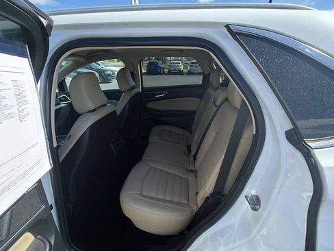 Used 2022 Ford Edge SEL w/ Convenience Package AWD/4WD image 18