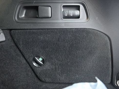 Used 2026 Mercedes-Benz GLS 450 4MATIC image 23