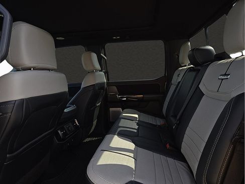 Used 2023 Ford F150 Lightning Platinum AWD/4WD image 8