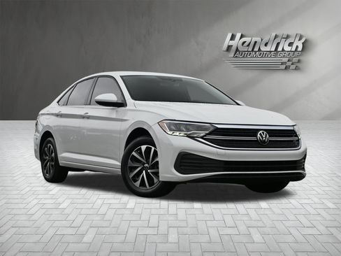 Used 2023 Volkswagen Jetta S image 2