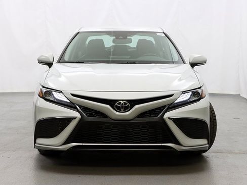 Used 2023 Toyota Camry XSE image 5