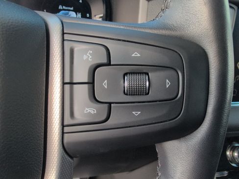 Used 2024 GMC Yukon Denali w/ Advanced Technology Package AWD/4WD image 28