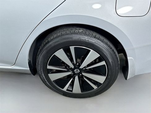 Certified 2021 Nissan Altima 2.5 SV image 33