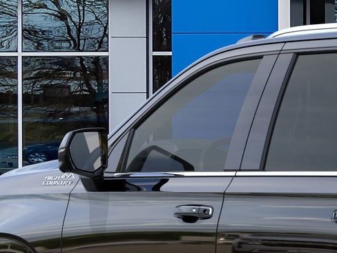 New 2025 Chevrolet Suburban High Country image 56