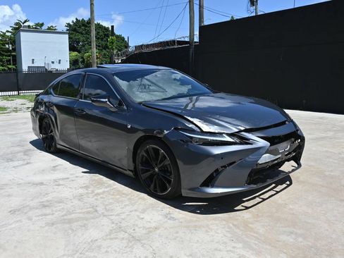 Used 2022 Lexus ES 350 F Sport w/ Accessory Package 2 FWD image 1