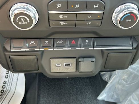 New 2026 GMC Sierra 1500 Pro AWD/4WD image 33