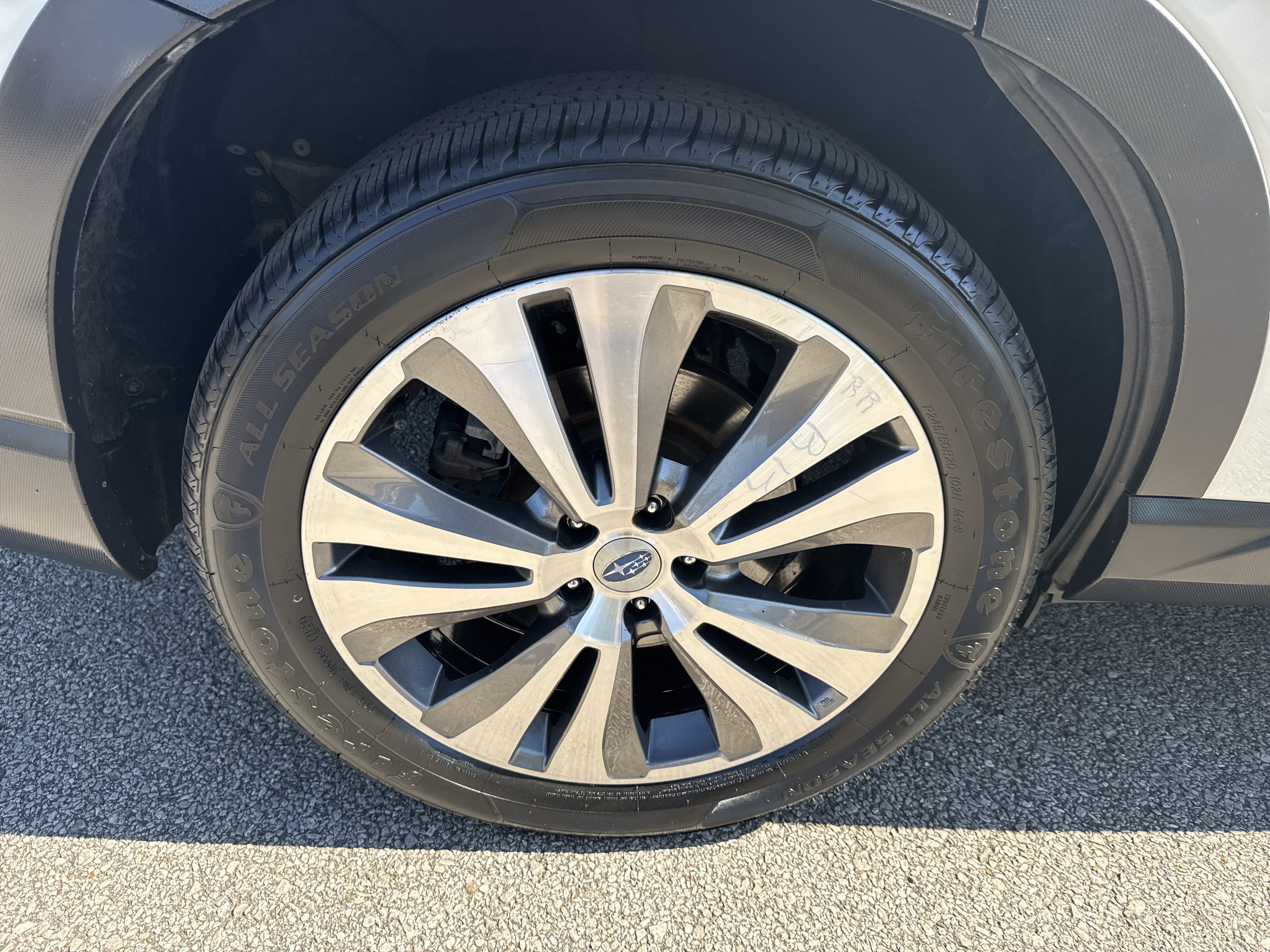 Used 2019 Subaru Ascent Limited AWD/4WD image 17