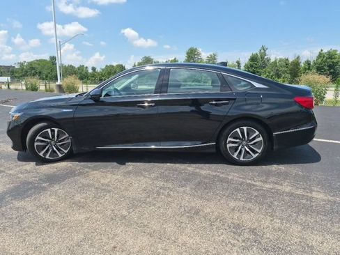 Used 2020 Honda Accord Touring image 8