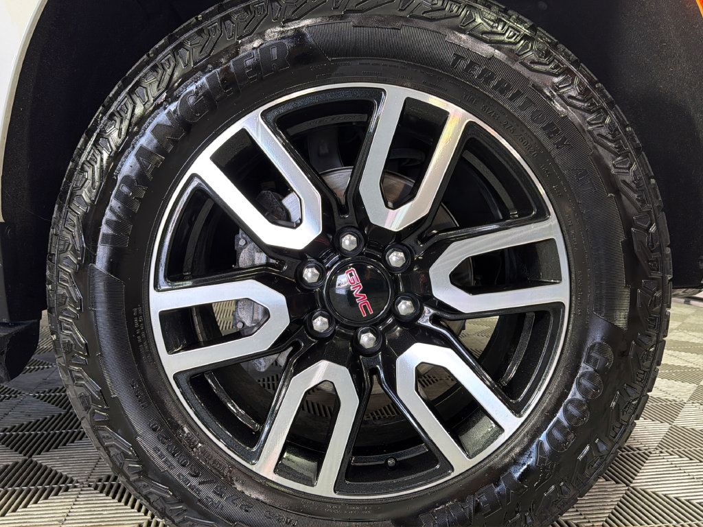 Used 2023 GMC Yukon AT4 AWD/4WD image 43