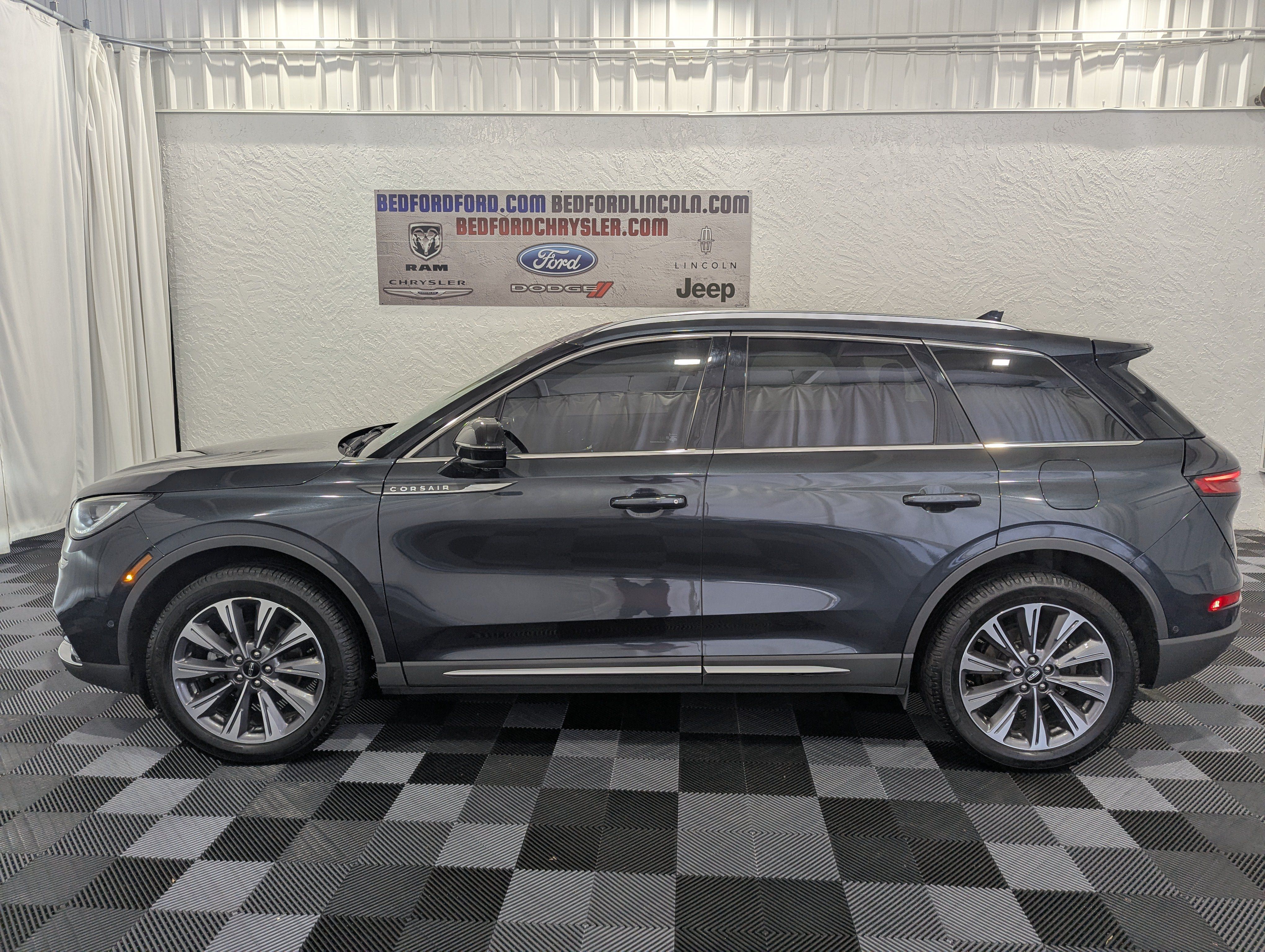 Used 2021 Lincoln Corsair Reserve w/ Equipment Group 201A AWD/4WD image 2