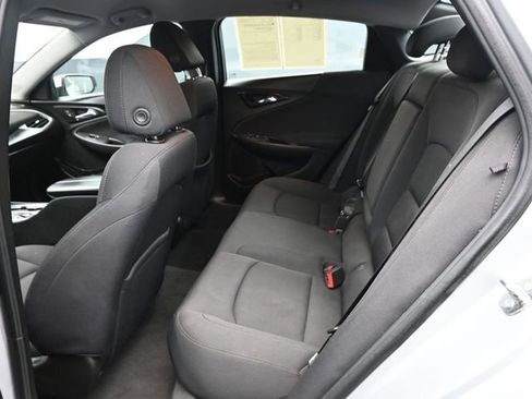 Used 2022 Chevrolet Malibu LT FWD image 7