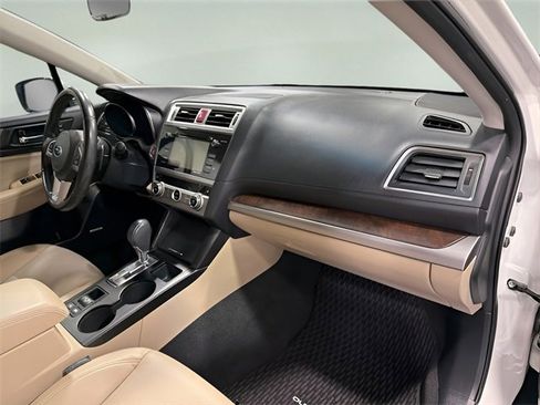 Used 2015 Subaru Outback 3.6R Limited image 14