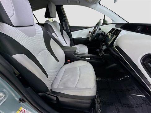 Certified 2016 Toyota Prius Two image 25