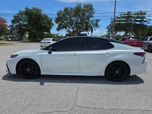 Used 2023 Toyota Camry XSE FWD image 7