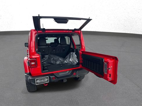 Used 2021 Jeep Wrangler Unlimited Rubicon AWD/4WD image 11