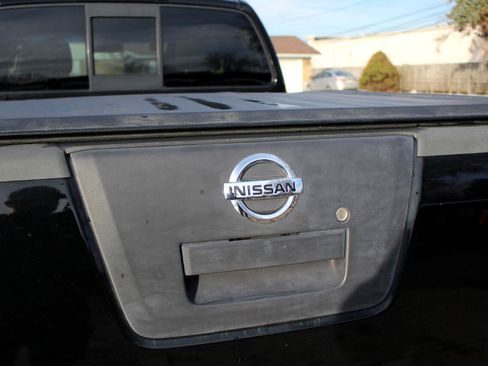 Used 2009 Nissan Frontier SE w/ SE Value Truck Pkg image 33