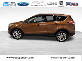 Used 2017 Ford Escape Titanium FWD video 2