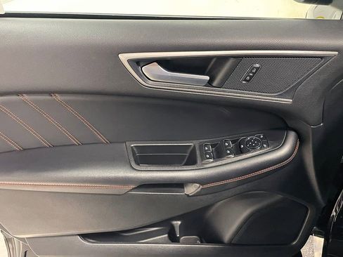 Used 2023 Ford Edge ST-Line image 18