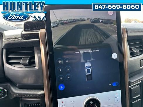 Used 2022 Ford F150 Lightning Lariat image 31