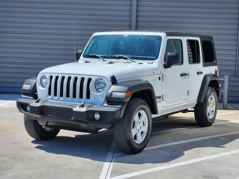 Used 2021 Jeep Wrangler Unlimited Sport image 4