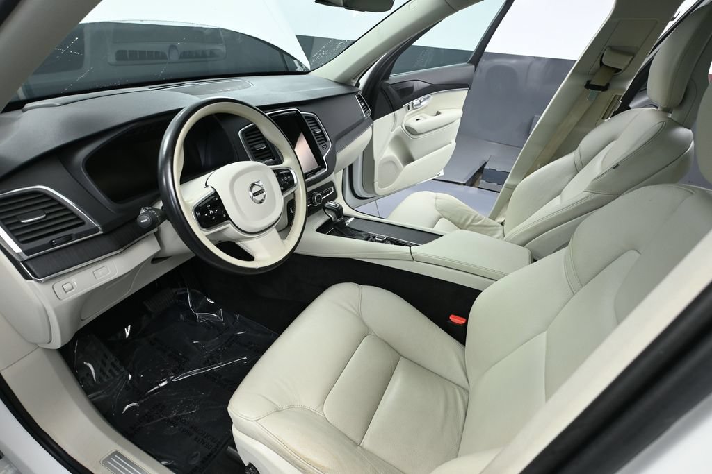 Used 2020 Volvo XC90 T5 Momentum AWD/4WD image 17