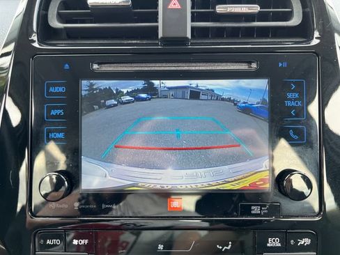 Used 2017 Toyota Prius Four w/ Premium Convenience Package FWD image 24