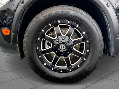 Used 2022 Ford Maverick XLT image 11