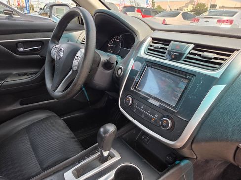 Used 2016 Nissan Altima 2.5 S w/ Power Driver Seat Package FWD image 15