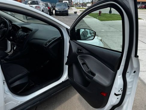 Used 2014 Ford Focus S FWD image 15