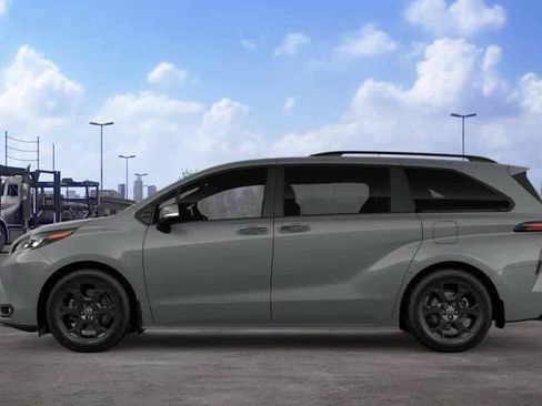 New 2026 Toyota Sienna XLE Woodland Edition AWD/4WD image 4