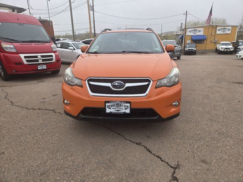 Used 2013 Subaru Crosstrek 2.0i Limited w/ Popular Pkg 2 AWD/4WD image 2