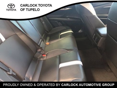 Used 2025 Toyota Camry SE w/ Convenience Package FWD image 18