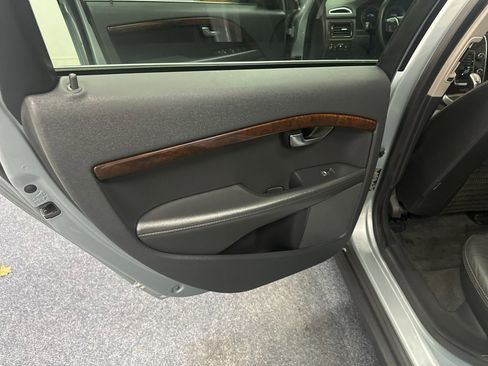 Used 2013 Volvo XC70 T6 image 10