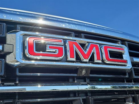 Used 2025 GMC Acadia Elevation w/ Elevation Premium Package image 32