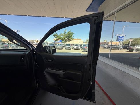 Used 2019 Chevrolet Colorado LT RWD image 12
