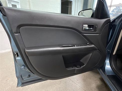 Used 2011 Ford Fusion SE w/ 202A Rapid Spec Order Code image 10