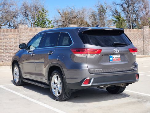 Used 2018 Toyota Highlander Limited image 8