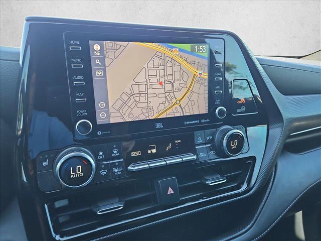 Used 2022 Toyota Highlander XSE AWD/4WD image 15