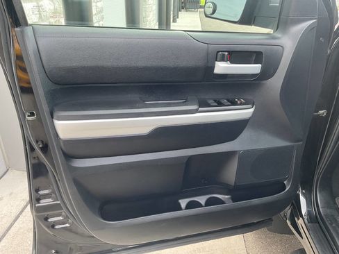 Used 2014 Toyota Tundra SR5 w/ SR5 Upgrade Package image 26