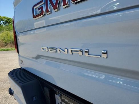 New 2026 GMC Sierra 1500 Denali image 9
