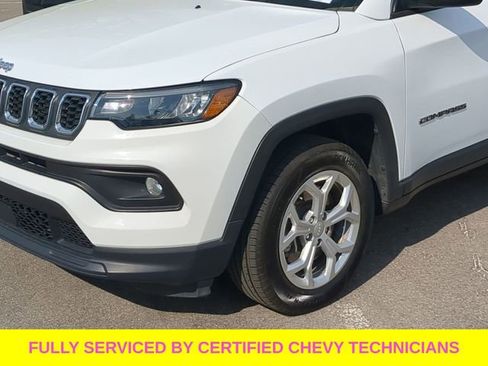 Used 2024 Jeep Compass Latitude AWD/4WD image 15