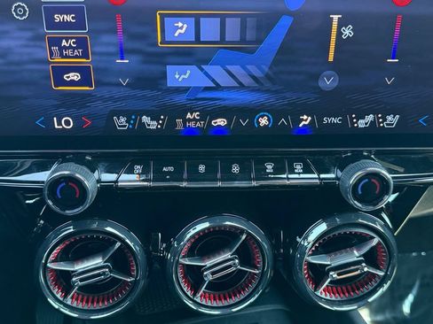 Used 2024 Chevrolet Blazer EV RS AWD/4WD image 17